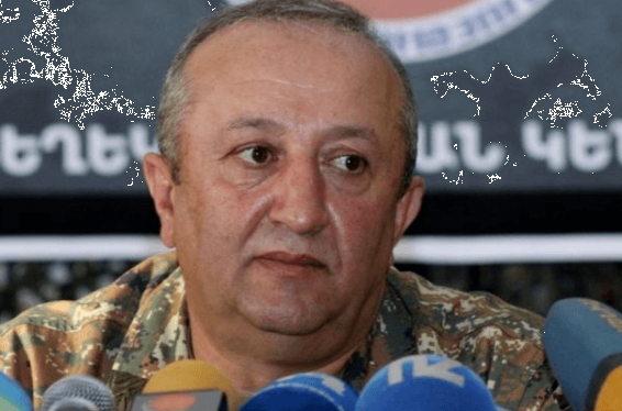 Ես չեմ որոշում. Մովսես Հակոբյանը՝ ՀՀ ԶՈՒ ԳՇ պետի պաշտոնից հեռանալու լուրերի մասին