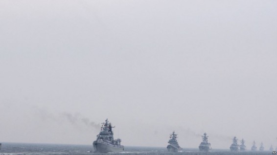 Китайские корабли направляются к российским берегам для совместных маневров