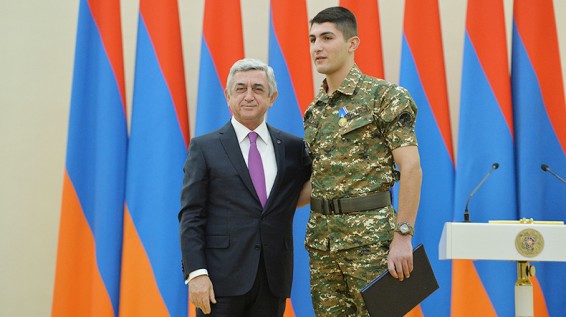Սպայի կյանքը փրկած զինվորը պարգևի մասին իմացել է հոսպիտալում