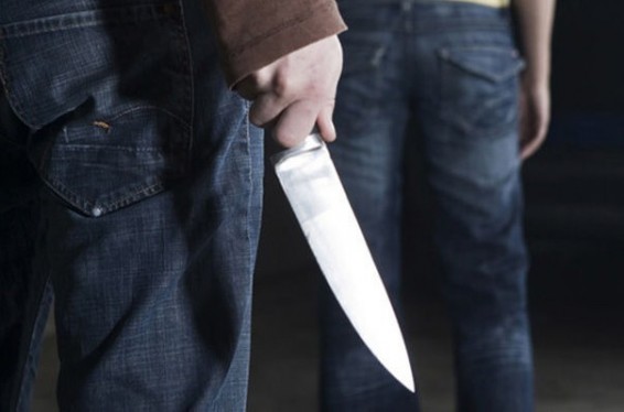 Բացահայտվել է Էջմիածնում 2 եղբայրների դանակահարությունը. 18-ամյա մեղադրյալը հետախուզվում է. ՔԿ