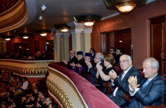 Սերժ Սարգսյանը ներկա է գտնվել «Խոստումը» ֆիլմին նվիրված «Մեր խոստումը» երաժշտական բեմադրության պրեմիերային