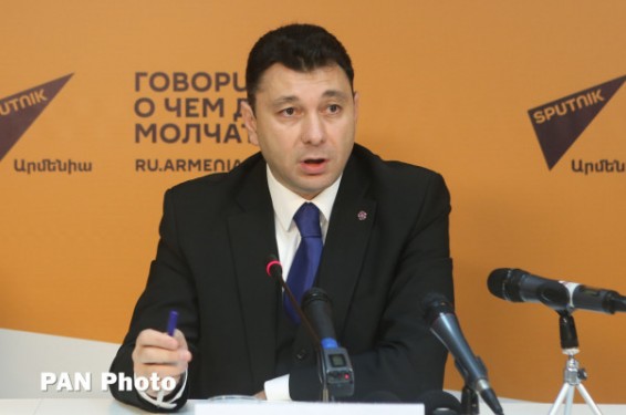 Առանց Արցախի ժողովրդի ինքնորոշման իրավունքի ճանաչման որևէ կարգավորում չի կարող լինել. Շարմազանովն արձագանքել է Կոսաչևի հայտարարությանը