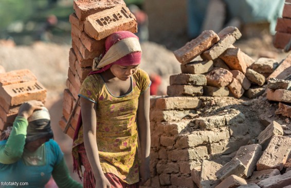 Այսօր Մանկական աշխատանքի դեմ պայքարի համաշխարհային օրն է