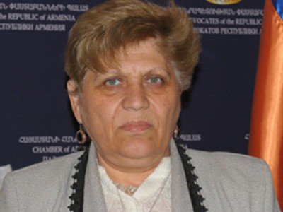 Կալանավորված փաստաբան Գայանե Գալոյանի գործով ձերբակալված քննիչին ազատ են արձակել