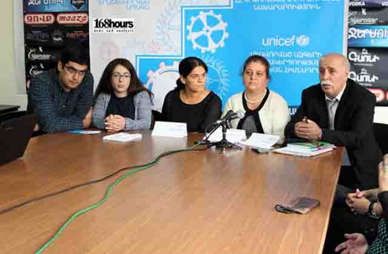 «Չեմ կարծում՝ եզդի ժողովրդի ավանդույթի մեջ է մտնում չկրթվելը, որովհետև հետամնացությունը որևէ ժողովրդի ավանդույթը չէ». Բորիս Մուրազի