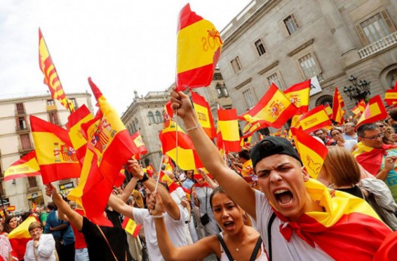 Իսպանիայում տասնյակ հազարավոր ցուցարարներ բողոքի երթեր են անցկացնում Կատալոնիայի հանրաքվեի դեմ