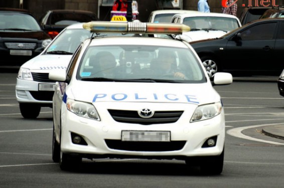 Երևանում ՃՈ տեսուչները Իրանի քաղաքացի վարորդից պահանջել ու ստացել են $400 կաշառք՝ սպառնալով նրան ազատազրկել 12 օրով. ՀՔԾ