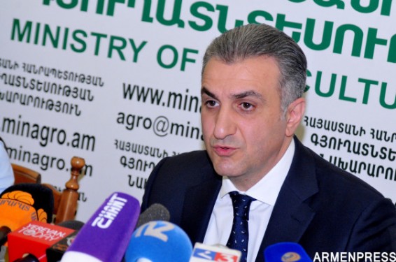 Մենք ուզում ենք և՛ ջուրը չօգտագործել, և՛ ձուկ արտադրել, և այս պայքարի մեջ չենք կարողանում ո՛չ ջուրը տնտեսել, ո՛չ ձուկը զարգացնել. գյուղնախարար