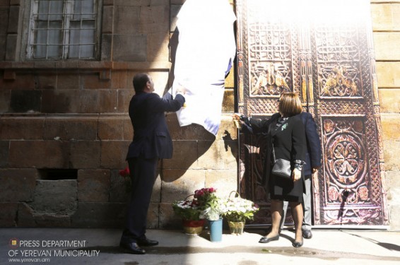 Մայրաքաղաքում բացվել է ՀՀ ժողովրդական արտիստ Ներսես Հովհաննիսյանի հուշատախտակը