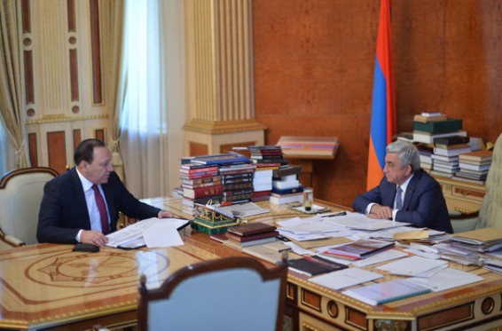 Նախագահին ԿԱ անշարժ գույքի կադաստրի պետական կոմիտեի նախագահը զեկուցել է ոլորտում իրականացվող բարեփոխումների վերաբերյալ