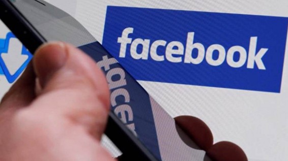 Facebook и секс-индустрия: проститутки и порноактеры рассказали про скрытые возможности соцсети