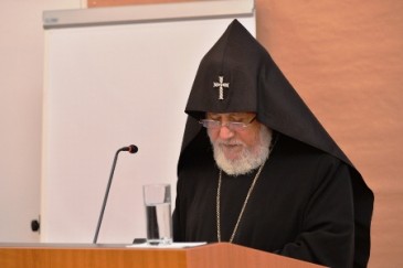 Ամենայն Հայոց Կաթողիկոսը Բեռլինում այցելեց «Հաց աշխարհի համար» սոցիալական ծառայության կենտրոն