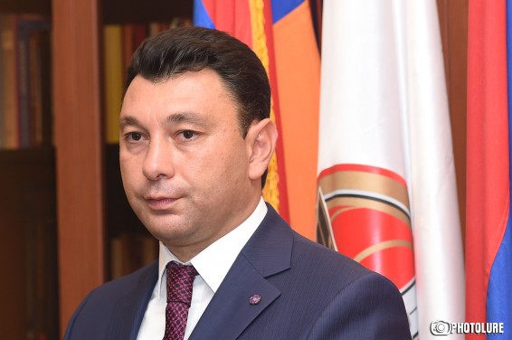 Գտնում եմ՝ շատ ճիշտ է, որ այսօր բոլորը զինակոչվեն բանակ, քանի որ կան անհավասար պայմաններ. ՀՀԿ խոսնակ