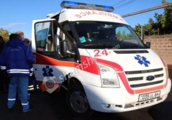 Փրկարարները վատառողջ բնակչին մոտեցրել են շտապօգնության մեքենային