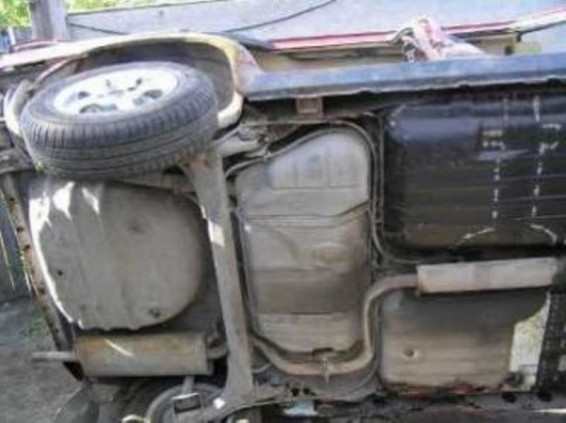 Գեղակերտ գյուղ տանող ճանապարհին «Նիսան» է շրջվել