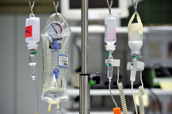 Արմավիրում քաղաքացին փողոցում թույն է խմել, նրան անգիտակից վիճակում հոսպիտալացրել են