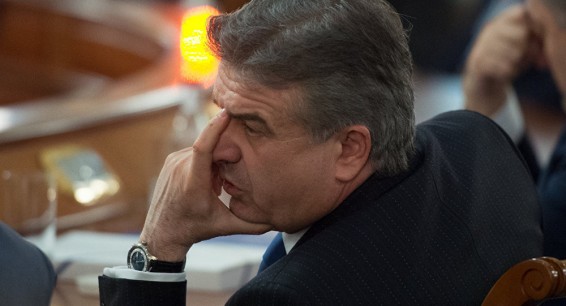 Премьер-министр Армении ответил на неудобный вопрос об особняке брата