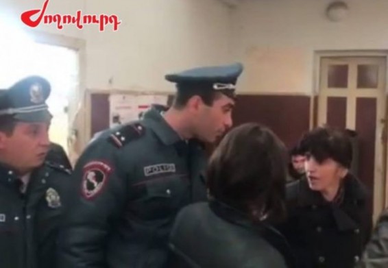 Video. Միջադեպ Ճամբարակի 20/28 ընտրատեղամասում