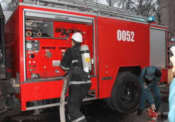 Ամբողջությամբ այրվել է Աշտարակ–Երևան ավտոճանապարհին ասֆալտապատում իրականացնող ավտոմեքենայի սրահը