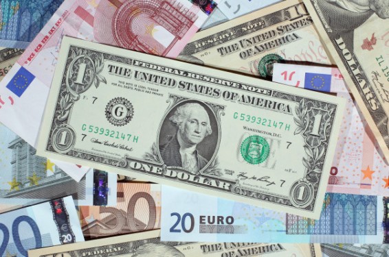 ԱՄՆ մեկ դոլարը վաճառվում է 490 դրամով. արտարժույթի փոխարժեքը
