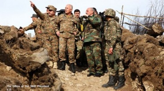 Բակո Սահակյանը մի շարք զորամասեր է այցելել