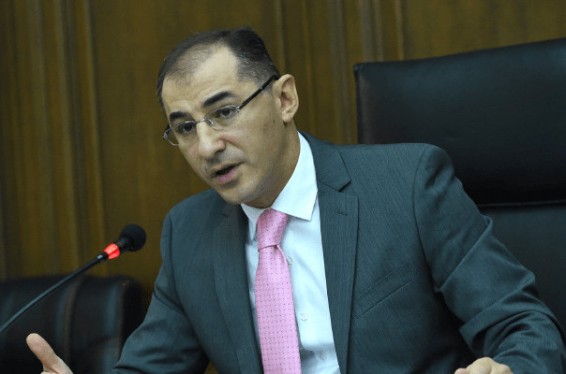 Պետք է բարձր՝ առնվազն 5% տնտեսական աճ, և հարկաբյուջետային քաղաքականությունը կլինի այս ուղղությամբ. Վ. Արամյանը՝ 2018թ. բյուջեի քննարկմանը