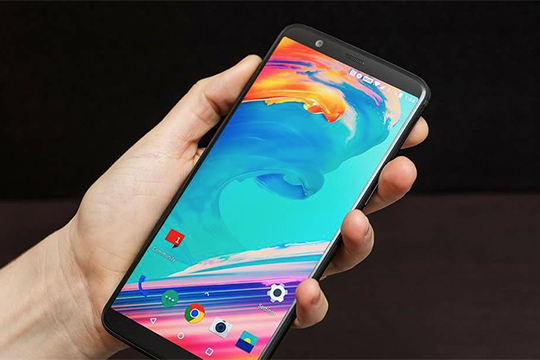 Չինական OnePlus 5T-ն ավելի լավ է ճանաչում մարդկանց դեմքերը, քան iPhone X-ը