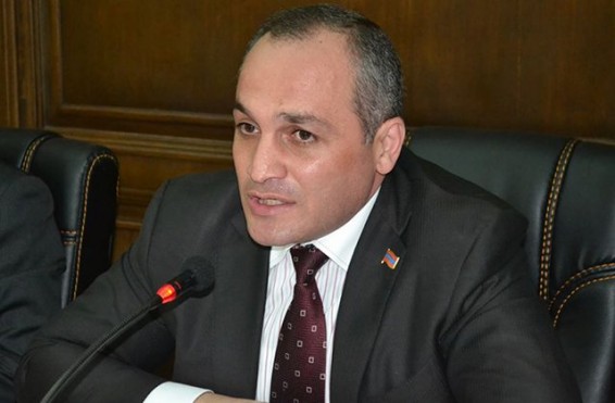 «Ես 25 տարեկան որդի չունեմ, ակնհայտ սուտ է». Կորյուն Նահապետյանը հերքում է