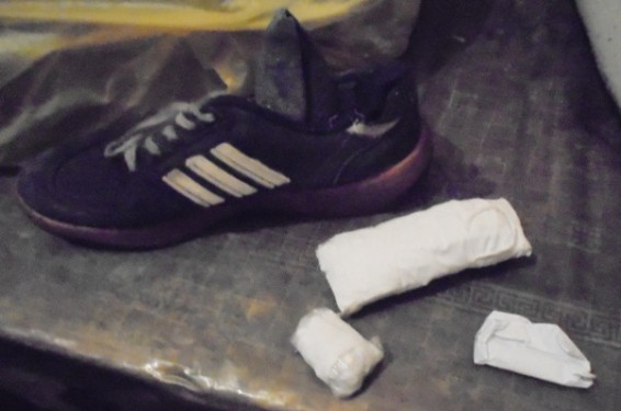 ՔԿՀ կալանավորների մոտ հայտնաբերվել են «Այֆոն–6», «Այֆոն–5» բջջային հեռախոսներ, փաթեթավորված կանաչավուն զանգված, դեղահաբեր