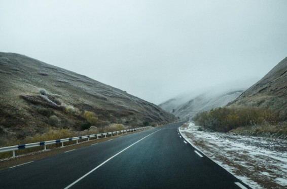 Ժամը 16:15-ի դրությամբ ՀՀ բոլոր ավտոճանապարհներն անցանելի են, մարզերում պետք է երթևեկել ձմեռային անվադողերով. ԱԻՆ