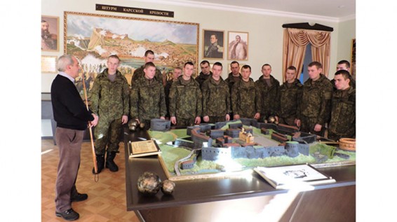 Для новобранцев российской военной базы проведена экскурсия по достопримечательностям Армении