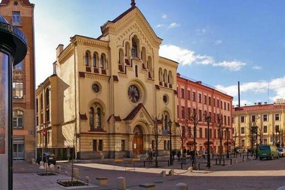 Шведская церковь решила считать Бога гендерно-нейтральным