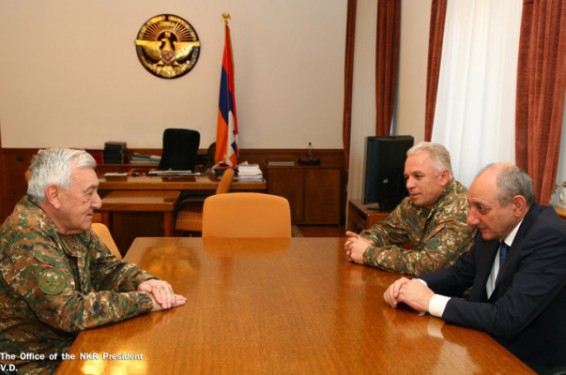 Արցախի նախագահը և ՀՀ նախագահի գլխավոր ռազմական տեսուչը քննարկել են բանակաշինության հարցեր