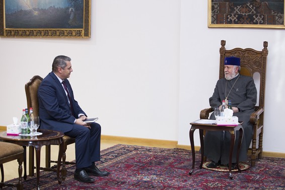 Ամենայն Հայոց Կաթողիկոսն ընդունեց  Ռումինիայում ՀՀ նորանշանակ դեսպանին