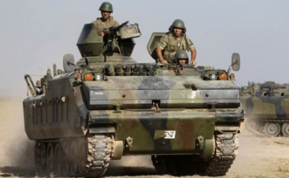 Թուրքիան մեծացրել է Սիրիայի սահմանին տեղակայված տանկերի եւ հաուբիցների քանակը