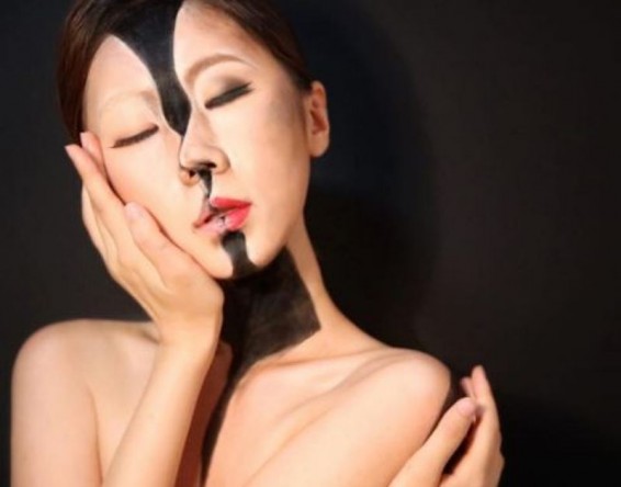 22-ամյա Դեյն Յունը տեսողական խաբկանքներ է ստեղծում իր դեմքի վրա