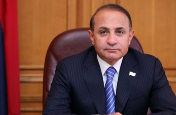Հարսանիք է սպասվում. քավորը Հովիկ Աբրահամյանն է