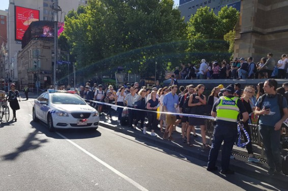 Ավստրալիայի Մելբուրն քաղաքում զանգվածային վրաերթից հետո քաղաքի իշխանությունները չեղարկել են սուրբծննդյան ծրագիրը