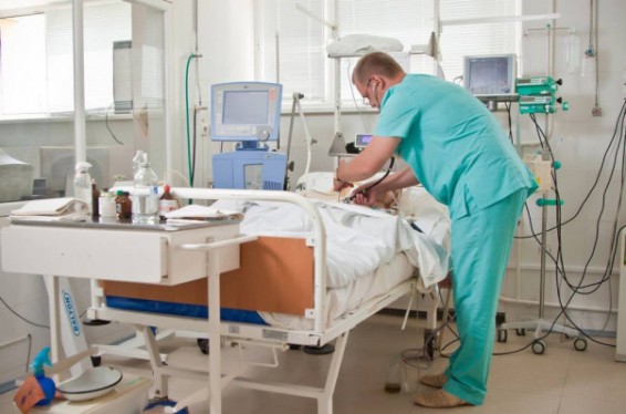 ՀՀ ՊՆ հրամանատարի տեղակալը մեղադրվում է շարքայինի նկատմամբ բռնություն գործադրելու մեջ. հեռացրել են զինծառայողի փայծաղը