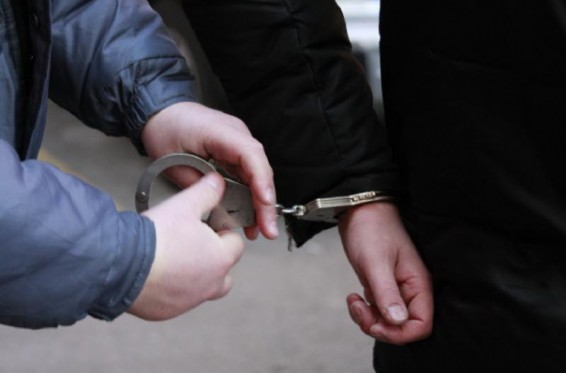 Քաղաքացու տնից խոշոր չափերի թմրանյութ և զենք–զինամթերք է հայտնաբերվել. կան ձերբակալվածներ