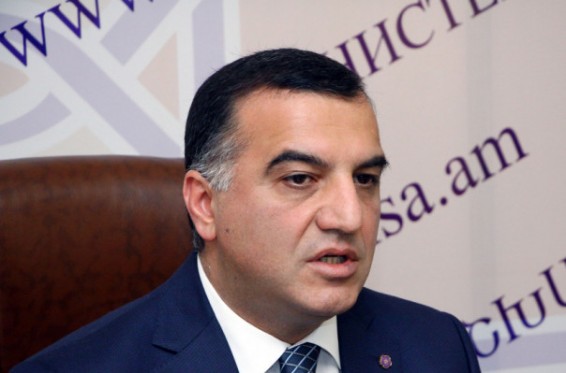 Աղքատության վերացման ծրագրերից մինչև ուշադրություն սոցիալական բոլոր շերտերի նկատմամբ. Արտեմ Ասատրյանն ամփոփում է տարին