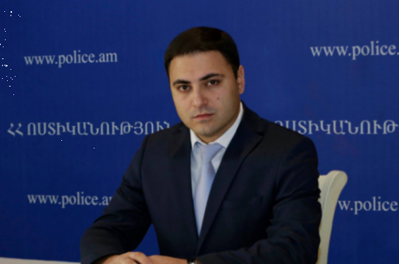 «Պոլիտեխնիկի» տոնածառի տակ հայտնաբերված արկղում կոնյակի շիշ ու վտանգ չներկայացնող իրեր են. Էդգար Ջանոյան