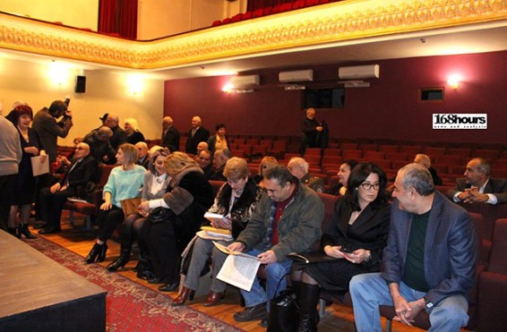 Ժուռնալիստների միության համագումարն անցնում է լարված մթնոլորտում