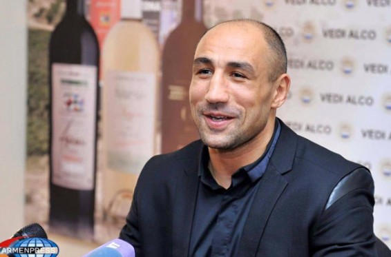 Ես չեմ մտածում քաղաքականությամբ զբաղվելու մասին, սպորտսմեն տղա եմ, կարիերայիս ավարտից հետո էլ հաստատ մարզիչ չեմ աշխատի. Արթուր Աբրահամ
