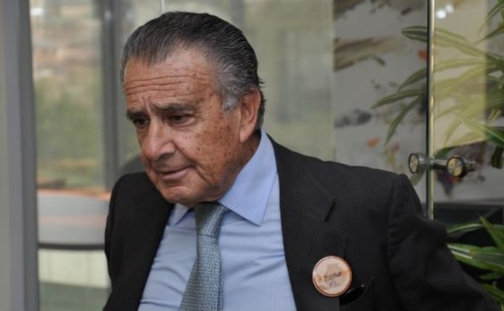 Էդուարդո Էռնեկյանն օդանավակայանների հետ կապված բիզնեսը կփոխանցի զարմիկին