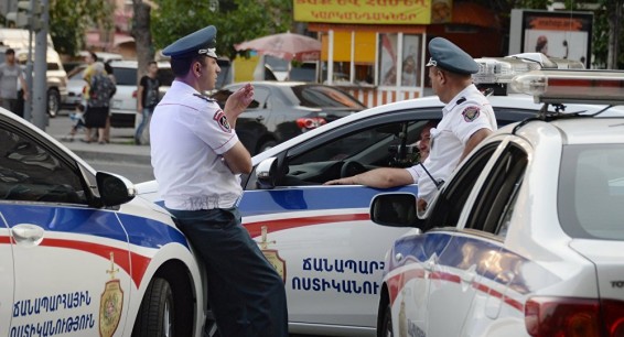 Иранец «случайно» ударил ножом сразу двоих в Армении