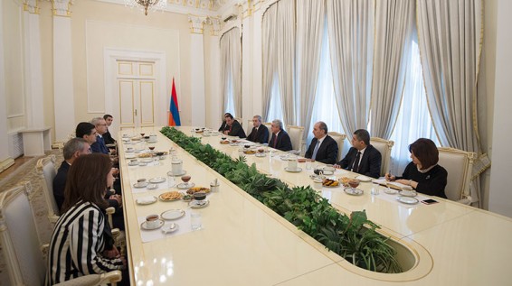 Նախագահը հանդիպել է «ՏՏ ոլորտում համաշխարհային ներդրման համար» մրցանակաբաշխության կազմակերպիչների հետ