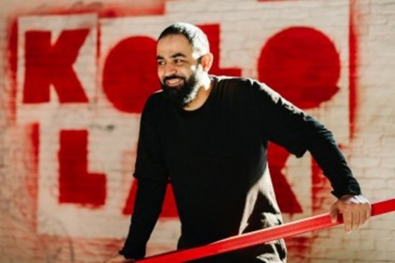 Photo/ Video. Սևակ Խանաղյանը երգեց Kololak ռեստորանում