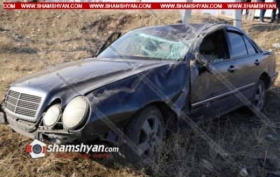 Խոշոր ավտովթար Կոտայքի մարզում. բախվել են Nissan-ն ու Mercedes-ը. Mercedes-ը հայտնվել է դաշտում. քույր ու եղբայր տեղափոխվել են հիվանդանոց