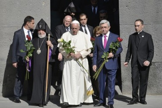 Համաշխարհային մամուլը՝ Հռոմի Պապի`Ծիծեռնակաբերդ այցի մասին